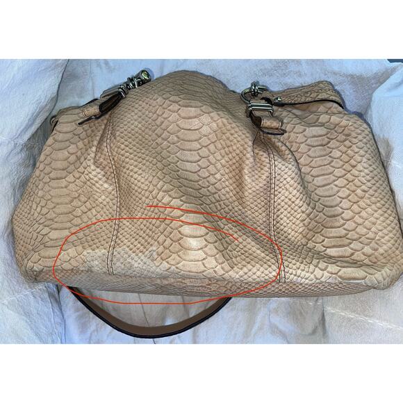 Coach Limited Edition Vintage Madison Embossed Tan Python Leather Shoulder Bag - Picture 2 of 12